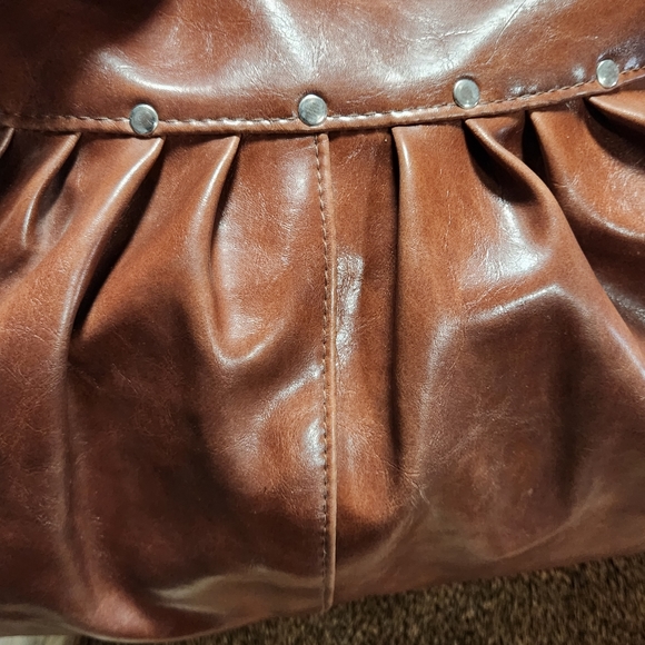 CRYSTALYN KAE VEGAN LEATHER large shoulder tote - Picture 4 of 8